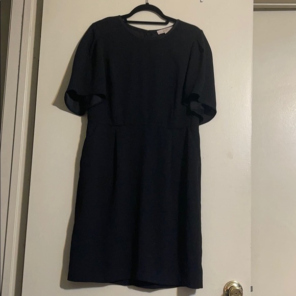 LOFT Dresses & Skirts - Loft short sleeve black dress